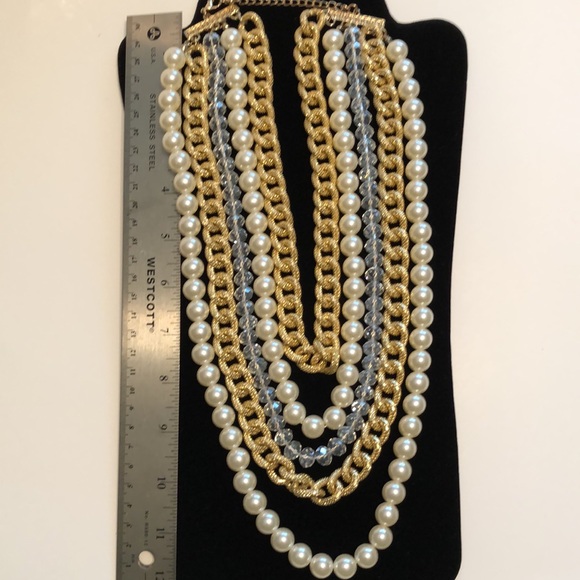 Multi strand faux Pearl gold tone chained necklace - Picture 5 of 6